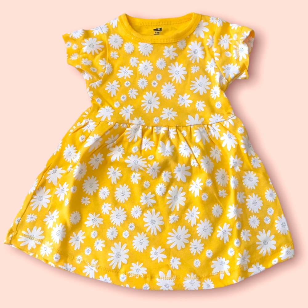 Hudson Baby Yellow Daisy Cap Sleeve Dress size 3-6 mo. Never worn